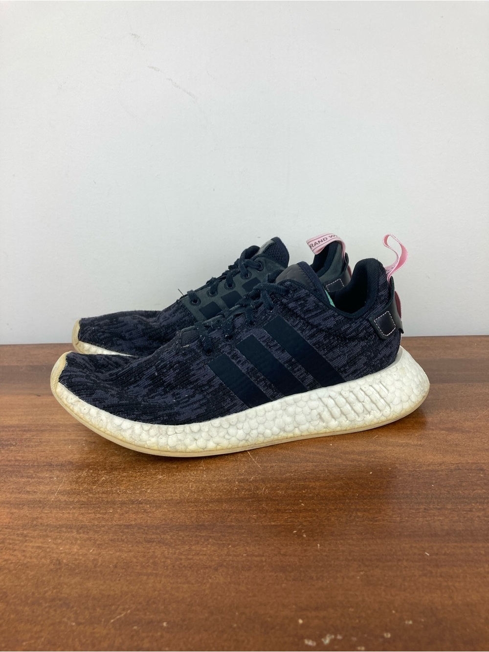 Adidas NMD R2 Black Lace Up Athletic Sneaker Shoes BY9314 Women’s Size 8.
